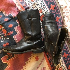 Black leather cowboy boots